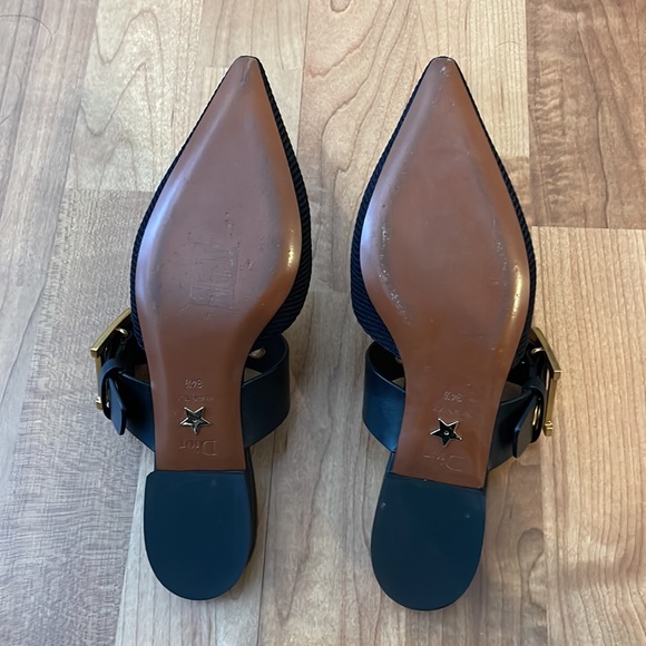 Preowned (used a handful of times) Dior Flats with buckle Size 34.5 - Picture 3 of 6